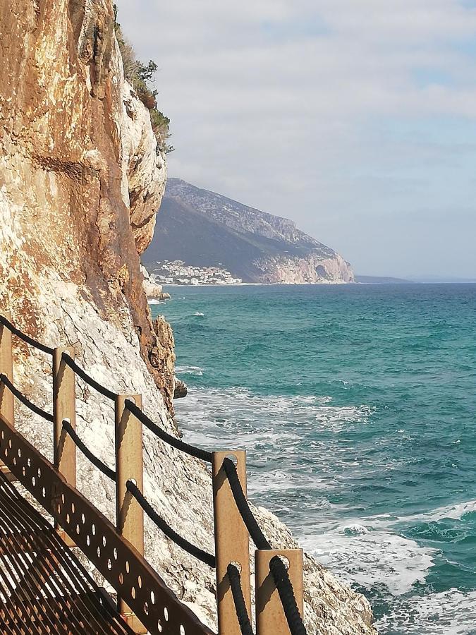 Appartamenti Le Conchiglie E Le Stelle Marine Cala Gonone Eksteriør billede